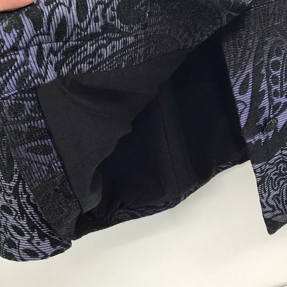 Chico’s Women’s Muse Paisley Button-Up Blazer Jacket Career Black/Purple Size 2 - Picture 9 of 11